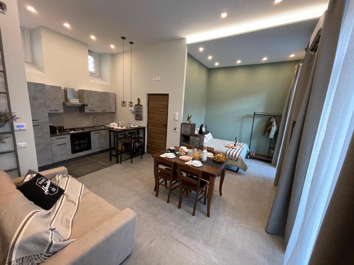 Appartement La Krianza à Naples Extérieur photo